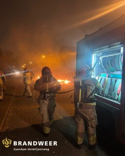 De jaarwisseling 2024-2025 is voor onze post druk maar veilig verlopen. Wij zijn in totaal 9x ingezet, grotendeels voor container- en buitenbranden, 1 woningbrand, een liftopsluiting en een reanimatie.